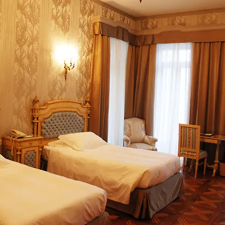 Flori Hotel 4*