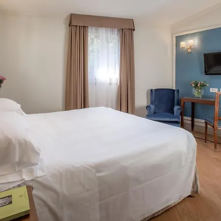 Flori Hotel Côme