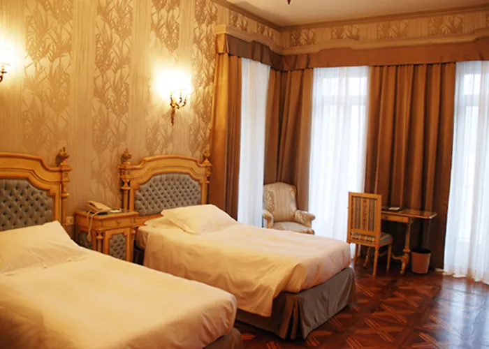 Flori Hotel 4*